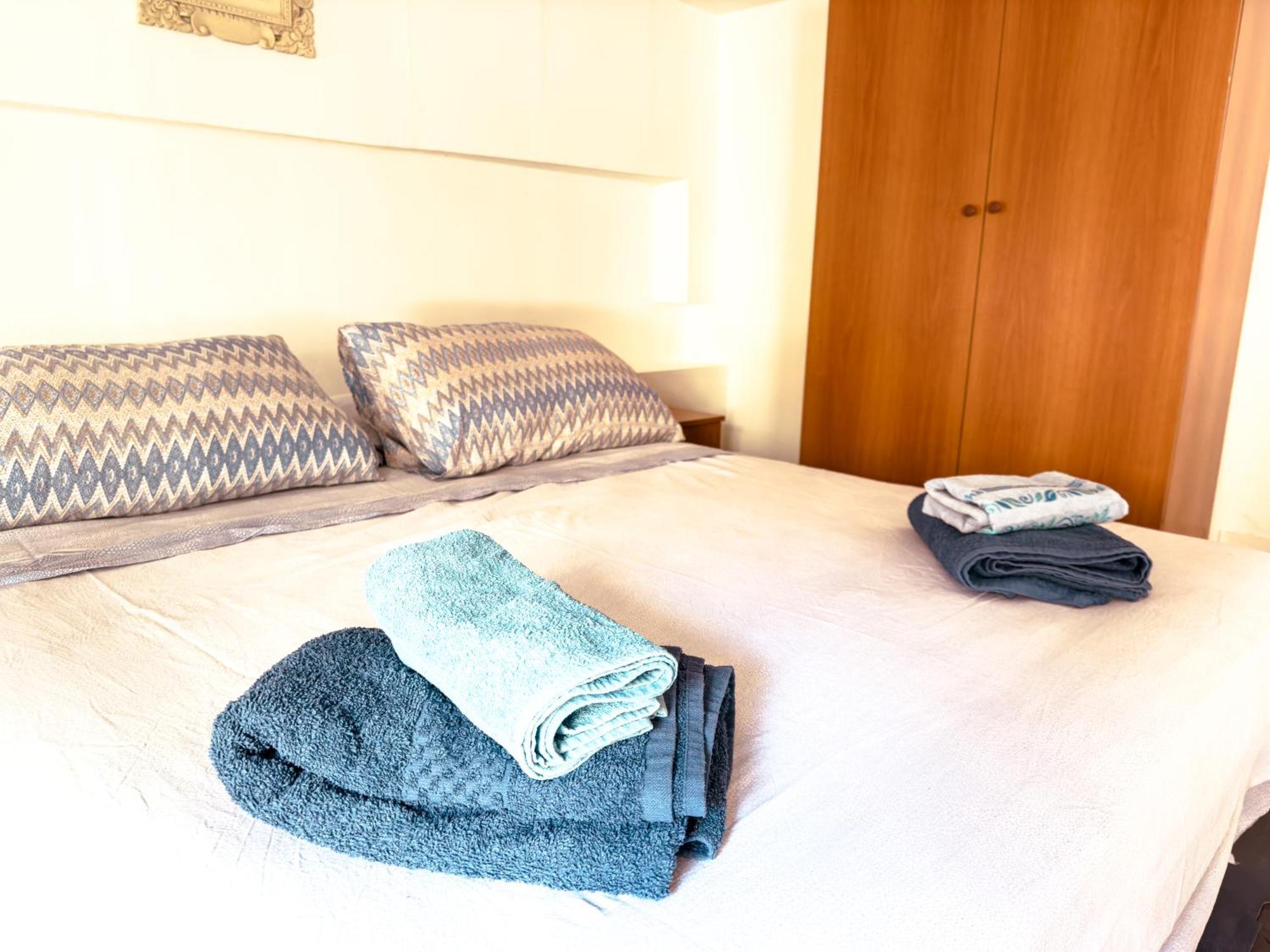 Camurria Apartments Giardini-Naxos Buitenkant foto